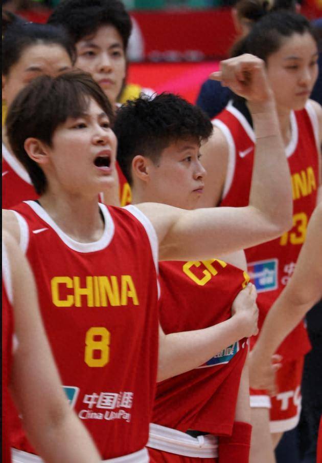 包含热身赛中国女篮狂胜波黑队收获两连胜的词条