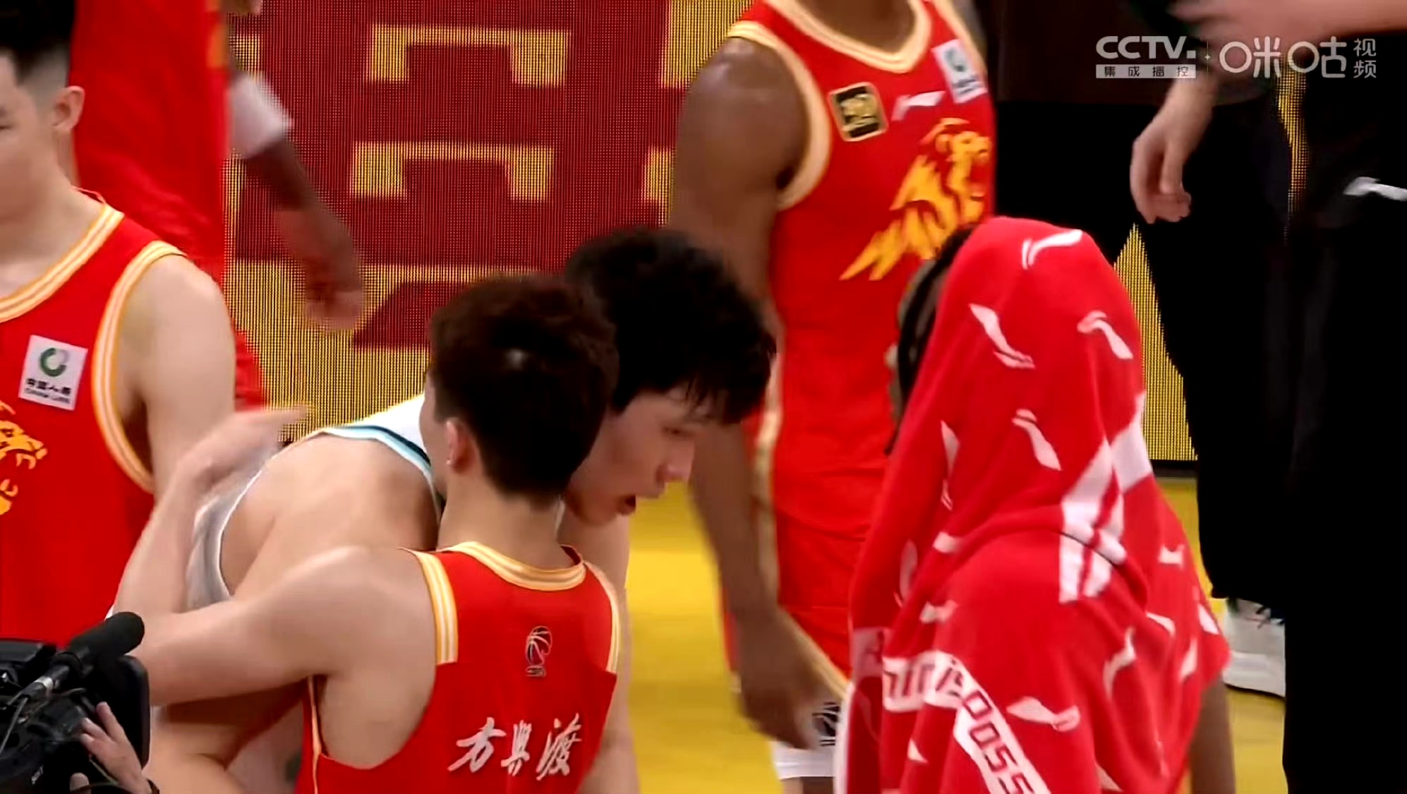 青海男篮险胜对手，强势递补的简单介绍
